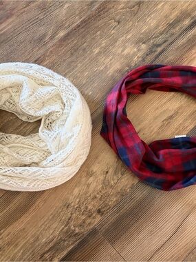 Open-Knit Infinity Scarf & Red Navy Plaid Infinity Scarf Set